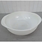 Vintage Pyrex 024 2 Qt White Milk Glass Round Casserole Dish Tab Handles USA