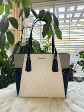 Michael Kors Voyager Large EW Tote (Optic White Multi)