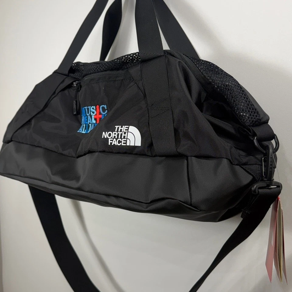 Bolso de lona The North Face Apex. Nylon con correa para el hombro.Negro.NUEVO CON ETIQUETAS.Logo Foto 2 de 4