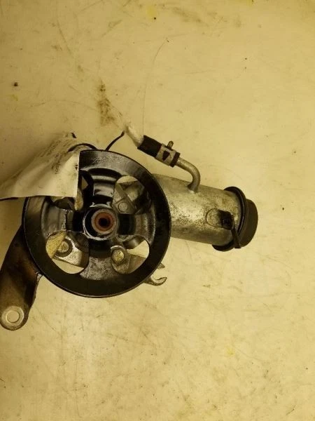 2006 SCION XA 1.5L 2WD AT POWER STEERING PUMP ASSEMBLY - Image 2 of 4