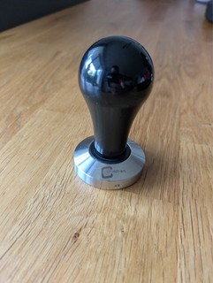 Concept Art Tamper 49 mm | Handle Pop Black Schwarz Siebträger Zubehör DeLonghi