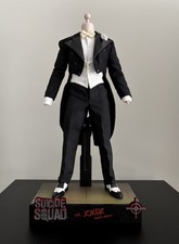HOT TOYS MMS395 TUXEDO JOKER  1:6 SCALE TUXEDO SUIT AND BODY AUTHENTIC HOT TOYS 