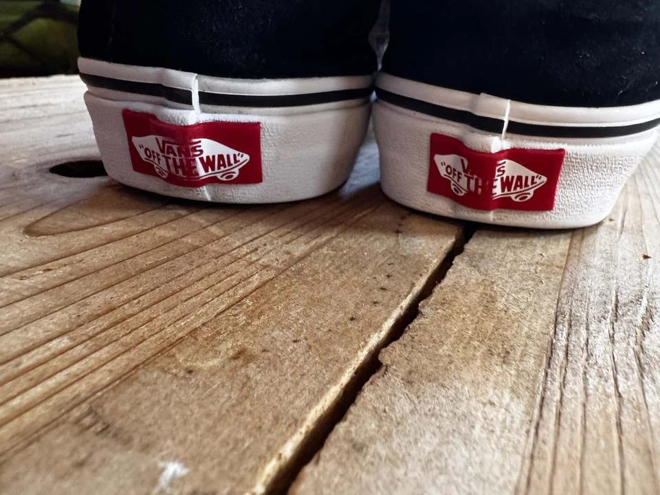VANS Peanuts x Old Skool Smack Snoopy - Image 3 of 4