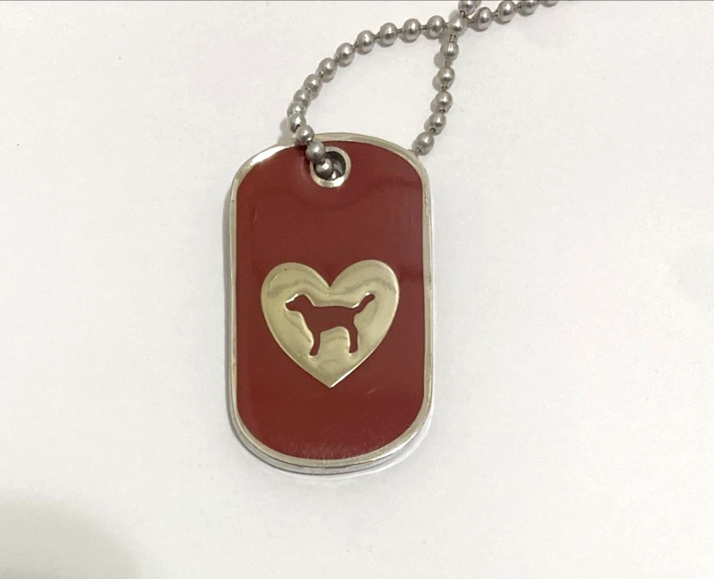 Collar Victoria's Secret Propiedad de Etiqueta de Perro Rosa Foto 3 de 4