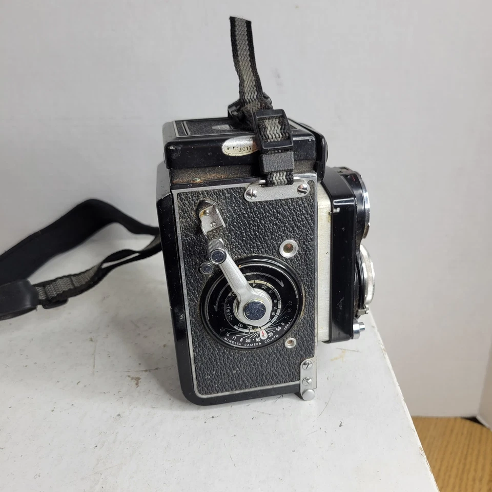 Cámara de formato medio MINOLTA AUTOCORD 6x6 Foto 2 de 4