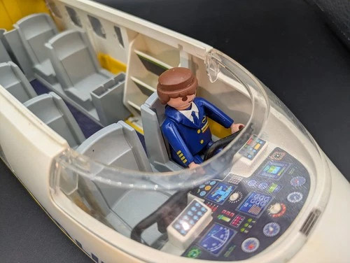 Playmobil 3185 AERO LINE AIRPLANE - Yellow White Plane Jet - Vintage 2001 (MAIN)