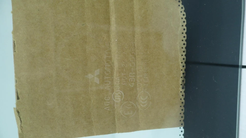 MITSUBISHI PAJERO LEFT REAR SIDE GLASS NM-NP 05/2000-10/2006 MR221933 664050 - image 2 of 3