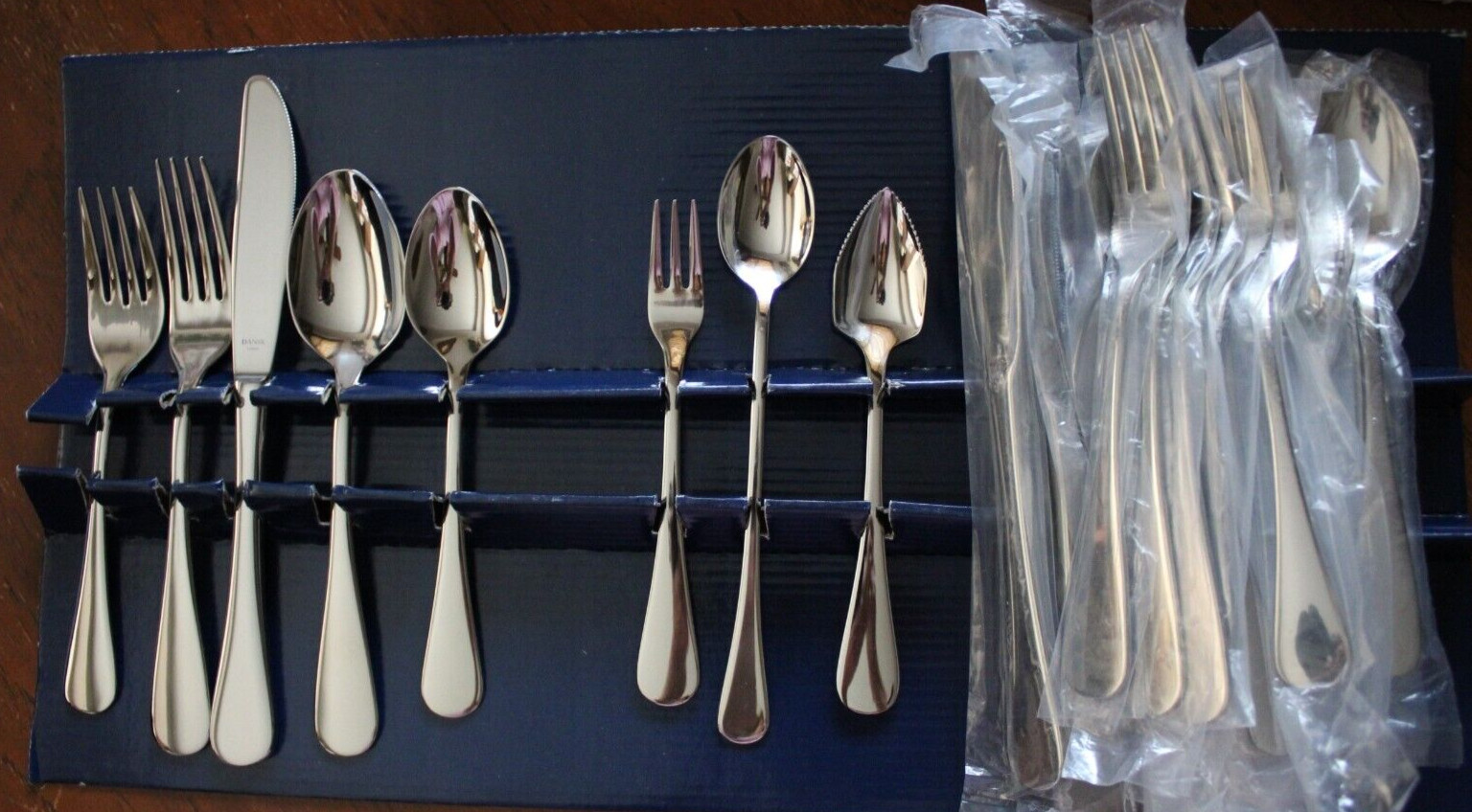 SILHOUTTE Dansk Stainless 32 Piece - Service for 4 Unused 18/10 China Flatware