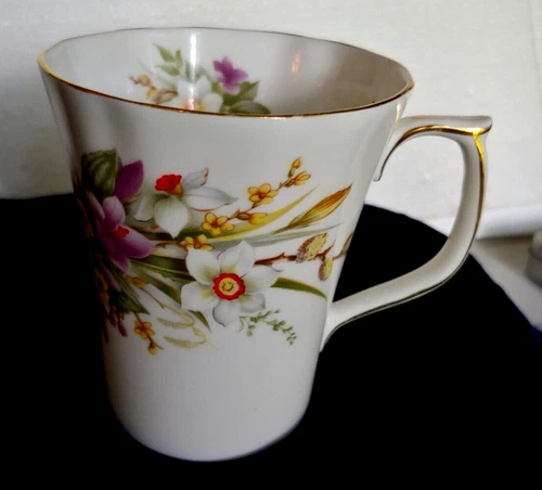 DUCHESS Bone Chine England / Spring #408  COFFEE TEA MUG Gold Trim Vintage
