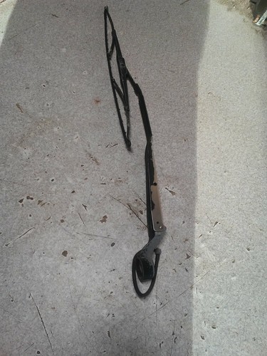 1996-05 CHEVY GMC JIMMY REAR WINDSHIELD WIPER ARM - Picture 2 of 5