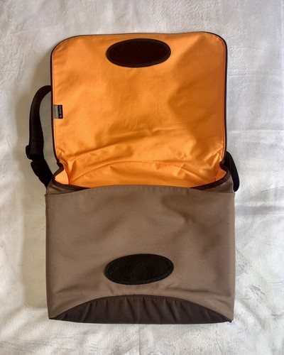 Crumpler The Skivvy (m) Laptop Crossbody Messenger Bag-Brown/Orange - Picture 2 of 8