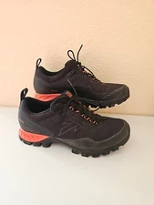 TECNICA TRAIL RUNNING SHOES PLASMA S  BLACK/LAVA FOR MEN Size 8 EUC