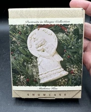 New Hallmark Christmas Ornament MISTLETOE KISS Portraits In Bisque 1993 -18D