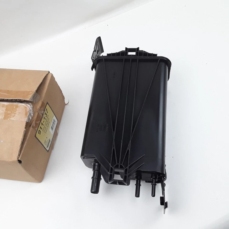 Bote de vapor para GMC Yukon XL 1500 Yukon Chevrolet Tahoe Suburban (2000-2003) Foto 3 de 4