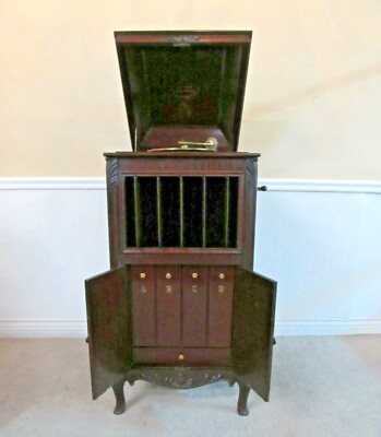 (アンティーク 小型電蓄)MODEL 3100 GRAFONOLA Antique Columbia Grafonola Phonograph, Hand Crank, Plays 78