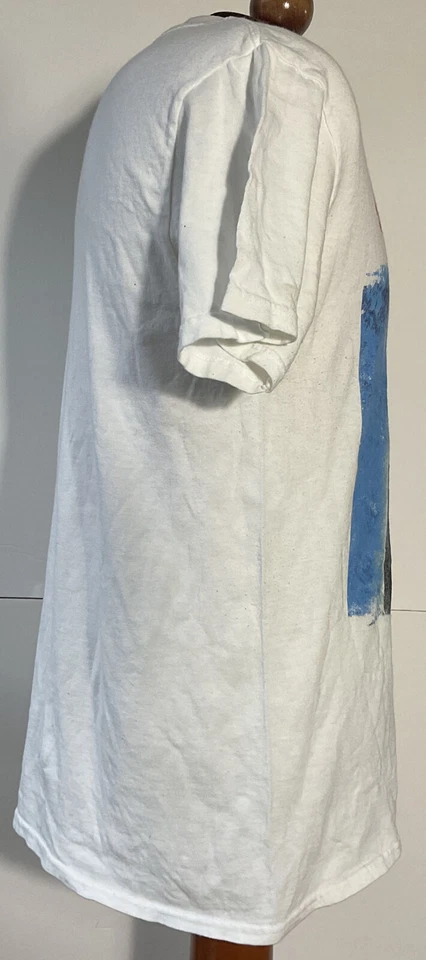 CLASSIC JAWS THE MOVIE POSTER GRAPHIC T SHIRT SIZE MEDIUM - Image 3 of 4