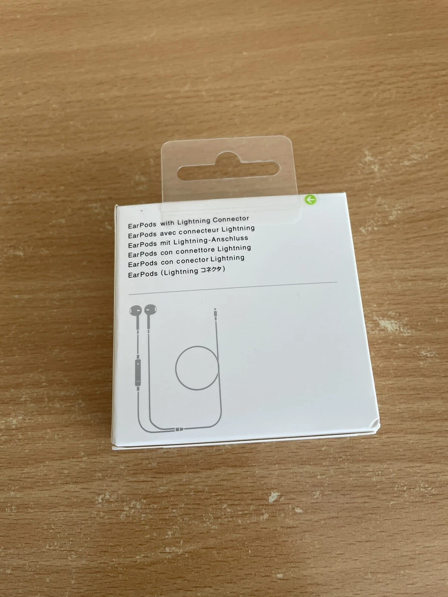 Apple EarPods with Lightning Connector - White - Sealed and New