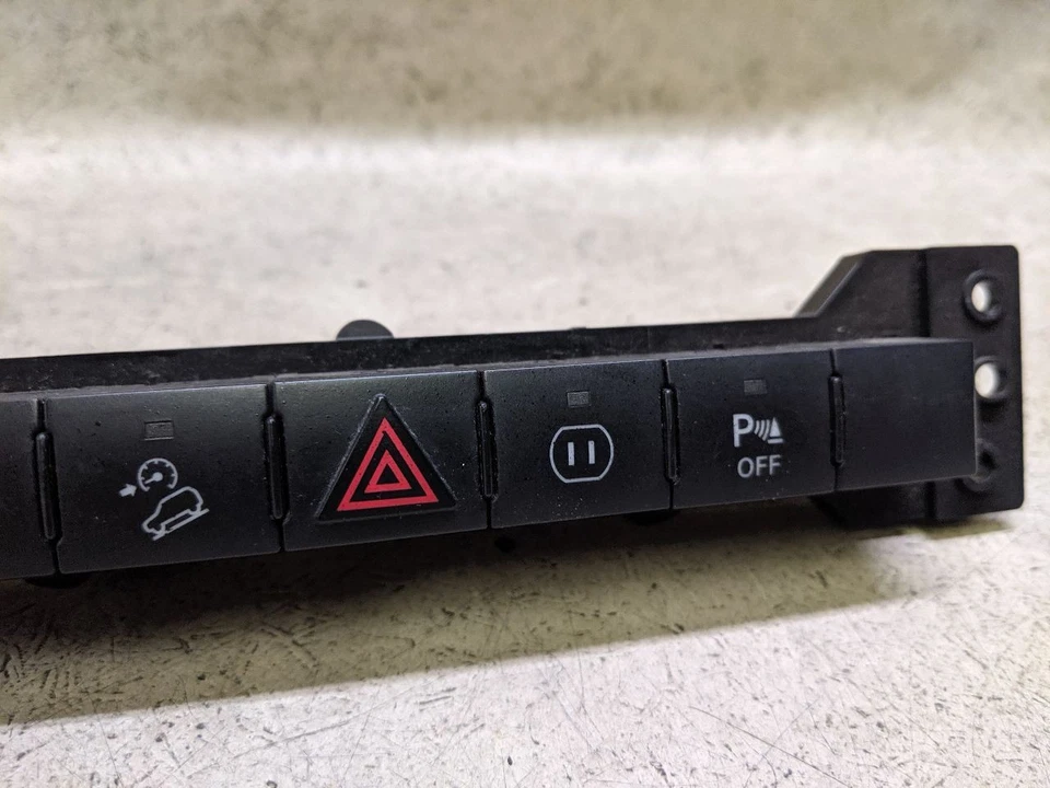 Interruptor de tablero ESP Tow Hazard Park compatible con Jeep Commander 2008 2009 2010 w177-203381 Foto 3 de 4