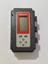 Honeywell / Electronic Temperature Controller / T775B2040