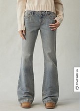 PacSun Jade Low Rise Bootcut Jeans Women’s Size 26 Light Wash Rigid Denim NWT