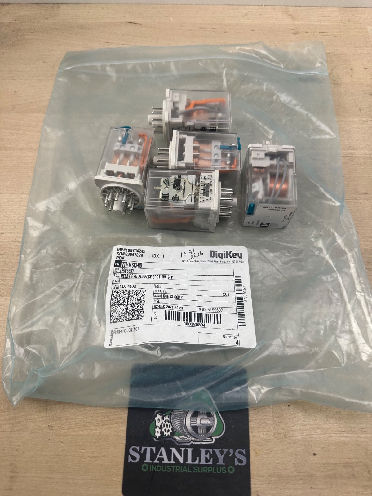 Phoenix Contact 2903693 Fuse 3 x 10A 24V New lot of 5