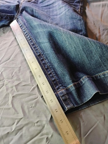 Kut From The Kloth Women's Jean Shorts Natalie Bermuda Size 10 Blue Denim 34"W - Picture 4 of 14