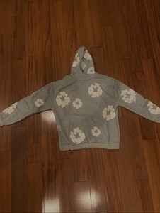 Denim Tears Cotton Wreath Sweatshirt | eBay Denim Tears Cotton Wreath Sweatshirt | eBay