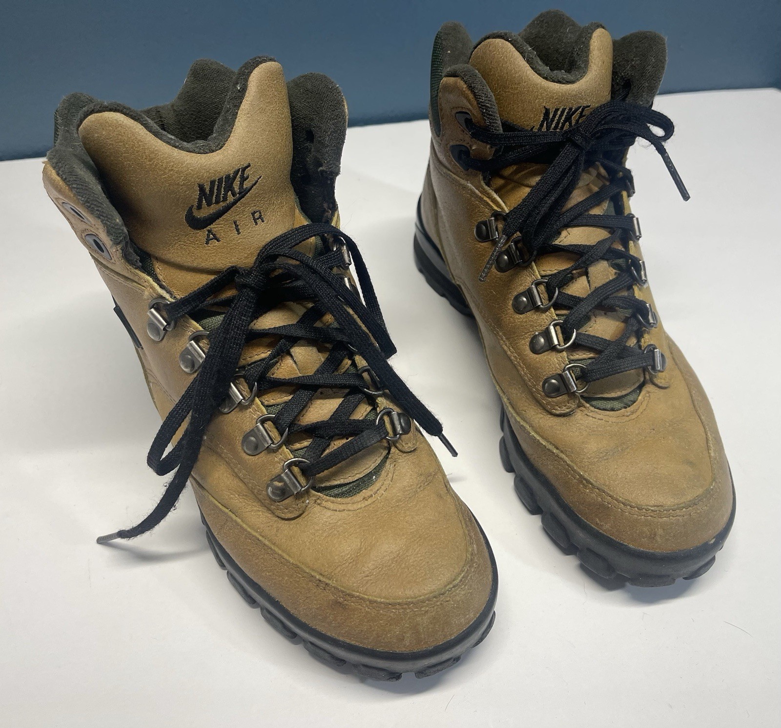 90s Nike Leather Hiking Boots Brown Tan Green Swoosh Men’s Size 7 Outdoor Insoles-image