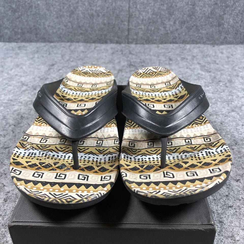 Crocs Sandals Womens Size 10 Black Flip Flops Thong Tribal Graphic - Image 4 of 4
