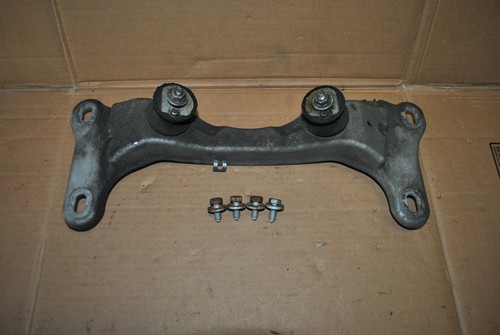 BMW E90 E91 E92 E93 E81 E87 E88 E82 Getriebeaufhängung Getriebeträger Gummilager