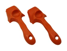 JSP Manufacturing Plastic Fish Scaler (2) 2