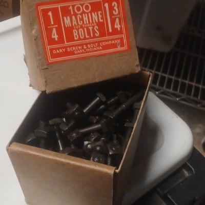 Gary Screw & Bolt Company Hex Head Steel Machine Bolts 1/4 x 1 3/4 100 Pack
