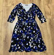 Nine West Fit & Flare Dress Size 16 Knee Length Abstract V-Neck 3/4 Sleeve