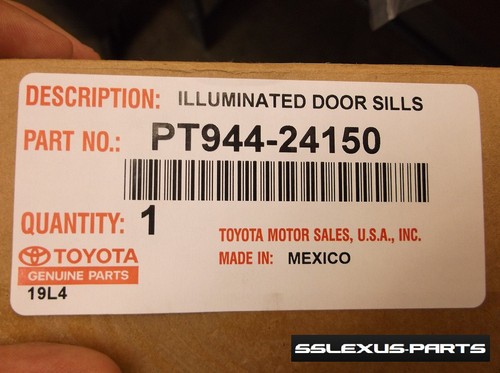 Lexus RC350 RCF RC300 (2015-2018) OEM Genuine ILLUMINATED DOOR SILLS PT944-24210 - Bild 4 von 4
