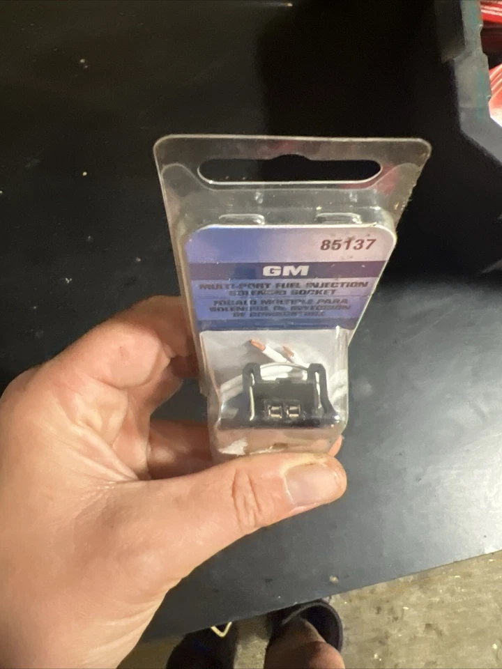 通用汽车 Dorman 85137 多用途喷油器尾巴,全新 — 第 2/3 张图片