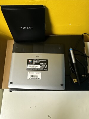 Wacom CTH-480 Intuos Small Creative Pen & Touch Tablet Full set | eBay