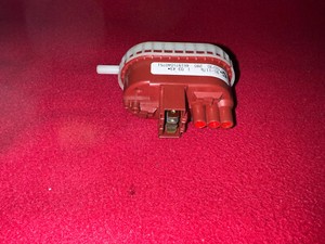 Druckwächter - Druckschalter für Waschmaschine Bauknecht WAK 7551 Originalteil