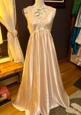 Victoria's Secret Long FULL SWEEP Nightgown Satin  Lace Vintage Sz Medium