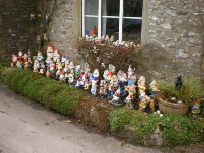 Foto 6x4 Eine Menge Kettlewell Diese Wichtel und eine ähnliche Gruppe auf der anderen um 2009