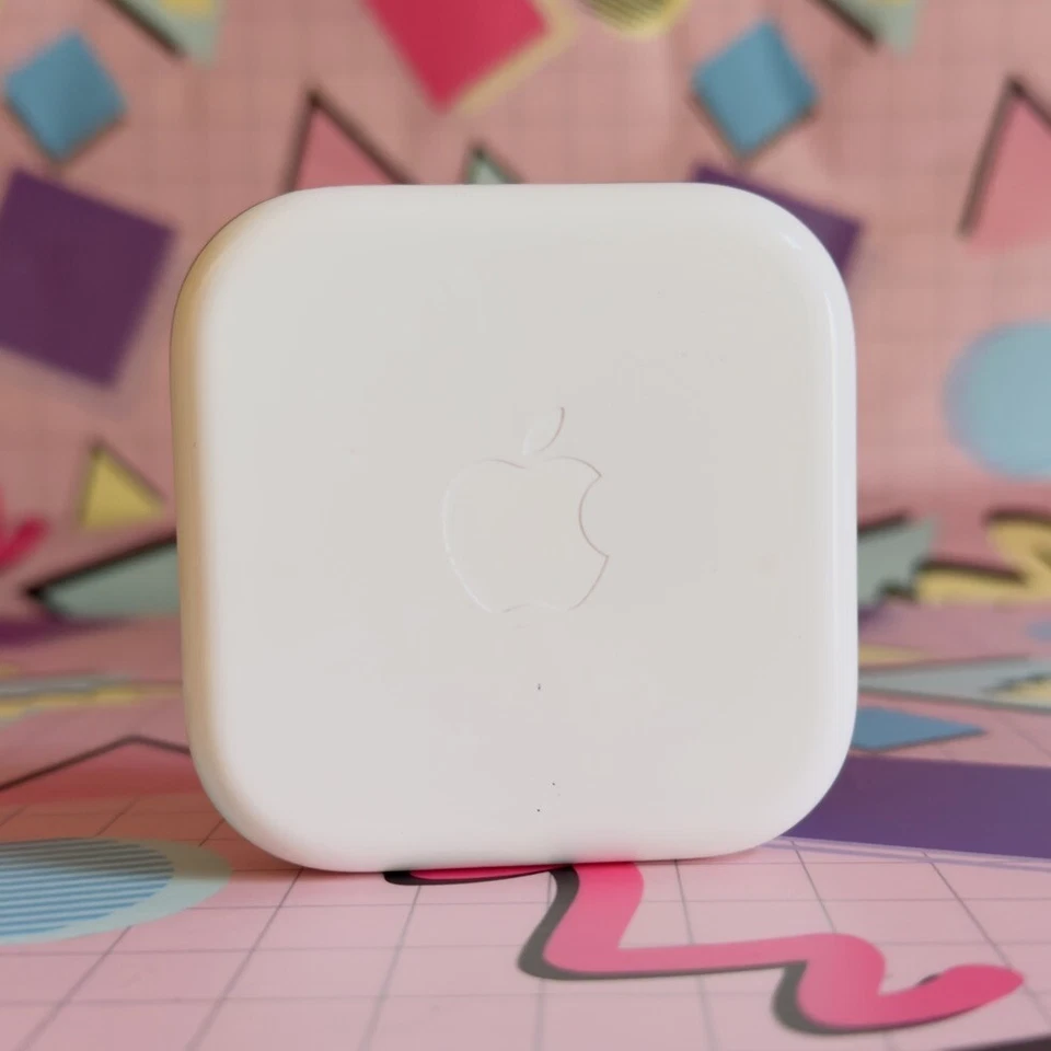 Apple earphone cases Lot Of 34 And A Half! Ideal For Art Projects / Tiles Etc - Image 2 of 4