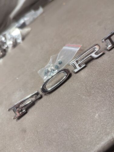 new repo Ford Mustang Hood Letters Emblem - Picture 2 of 5