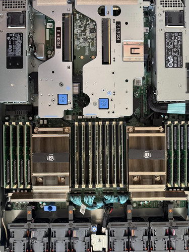 Dell R6525 8x2.5" 2x EPYC 7763 1TB RAM H755N 8x 15.36TB NEW NVME BOSS 128C 256T - Picture 2 of 3