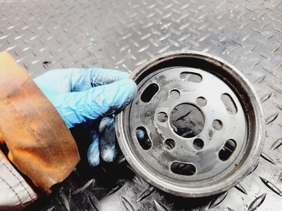 Audi TT Mk1 2002 Petrol power steering pump 038145255a LIQ1029 - Image 3 of 4