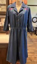 VTG The Tog Shop Denim Midi Dresss 12P Floral Embrodery Retro