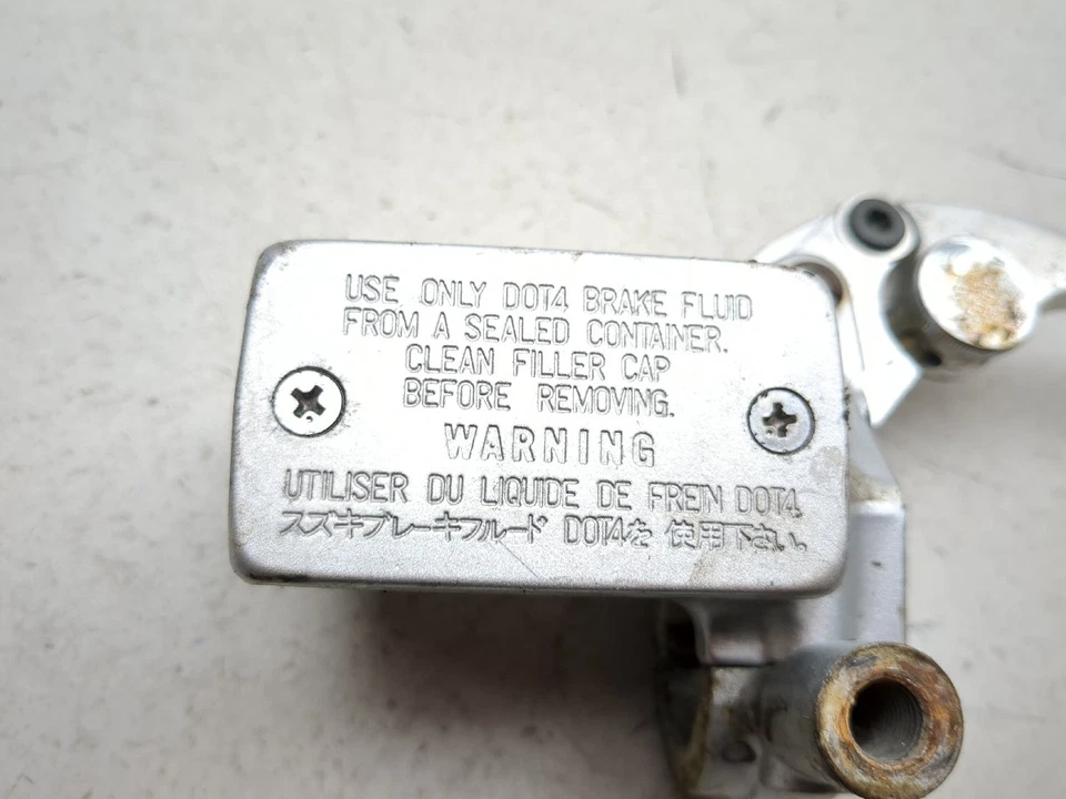 91-93 Suzuki GSX1100 G GSX 1100 Right Front Brake Master Cylinder - Image 3 of 4