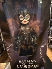 Mezco Toyz Batman Returns Catwoman Tim Button DC Comics Action Figure 99375