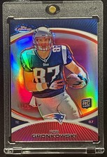 2010 Topps Finest Rob Gronkowski Red Refractor Rookie /25  #42 2010 RC Patriots