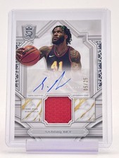 SADDIQ BEY 2023-24 TOPPS ROYALTY GAME WORN PATCH AUTO /25 #RA-SB HAWKS Q5167