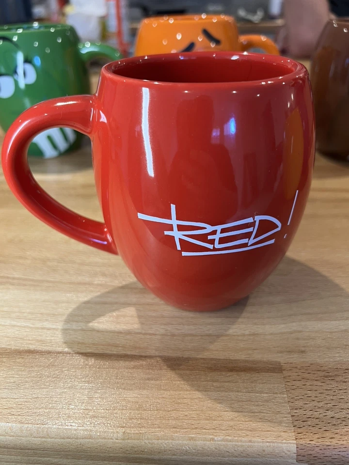 M&M World Full Set Large Barrel Mug M and M Official Great Condition - Image 3 of 4