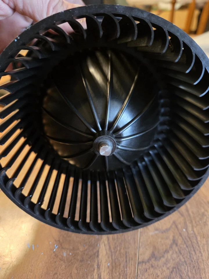 GB338002 MOTOR SOPLADOR FREIGHTLINER CASCADIA OEM BOA GB33001 Foto 2 de 3